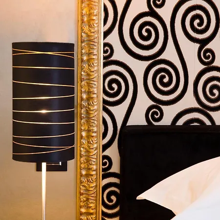 Hotel Ares Eiffel Parigi