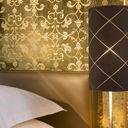 Ares Eiffel 4* Parigi