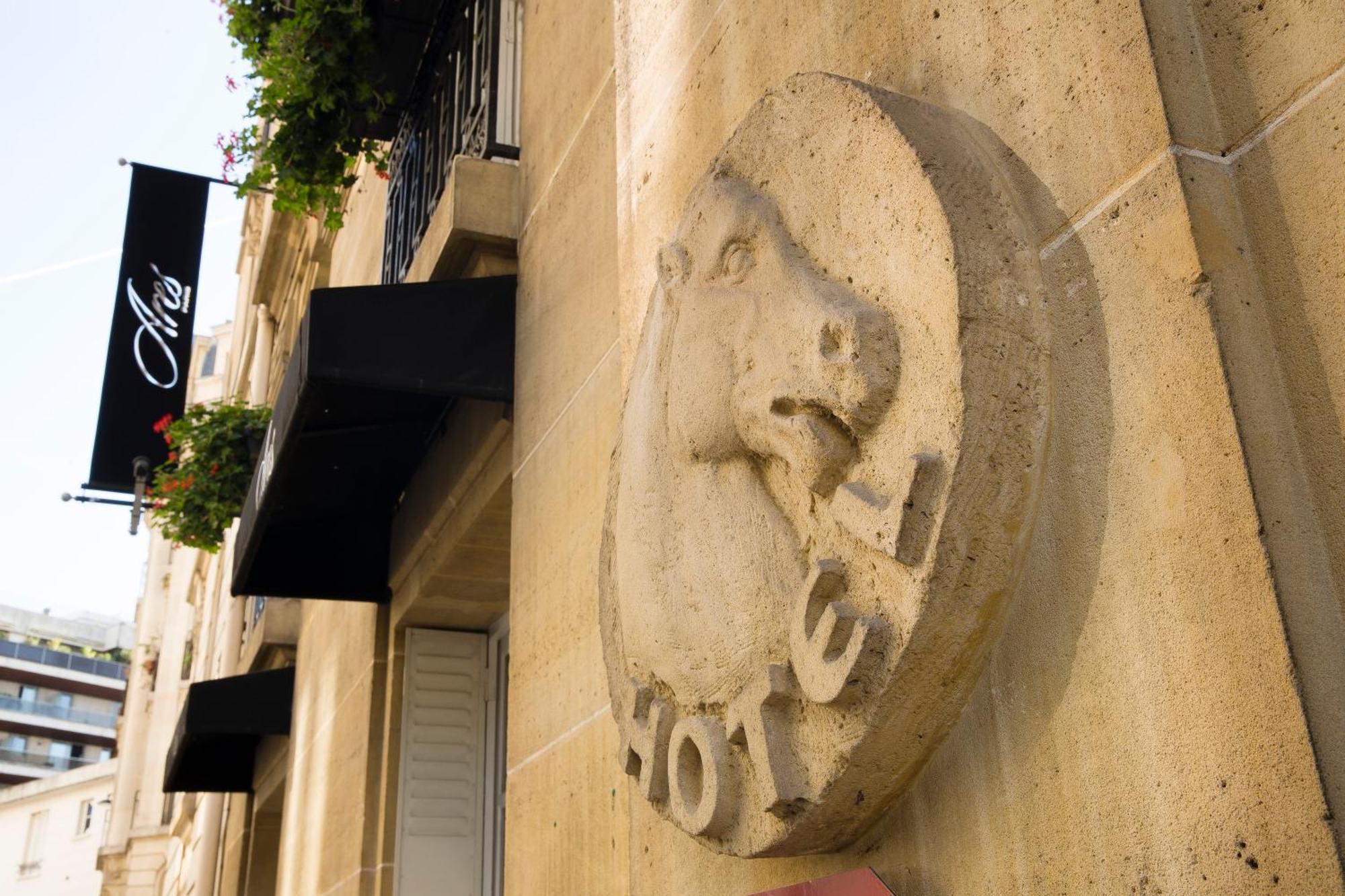 Ares Eiffel 4* Parigi