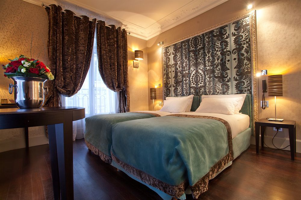 Ares Eiffel 4* Parigi
