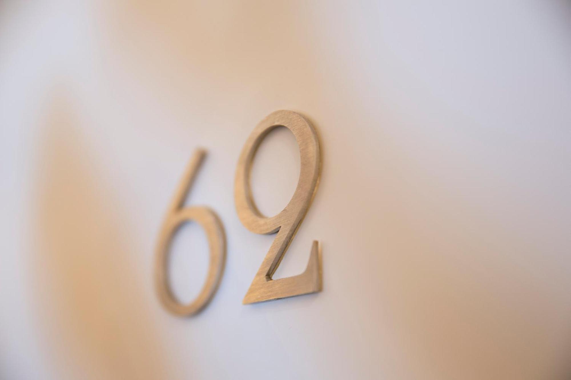 Ares Eiffel 4* Paris