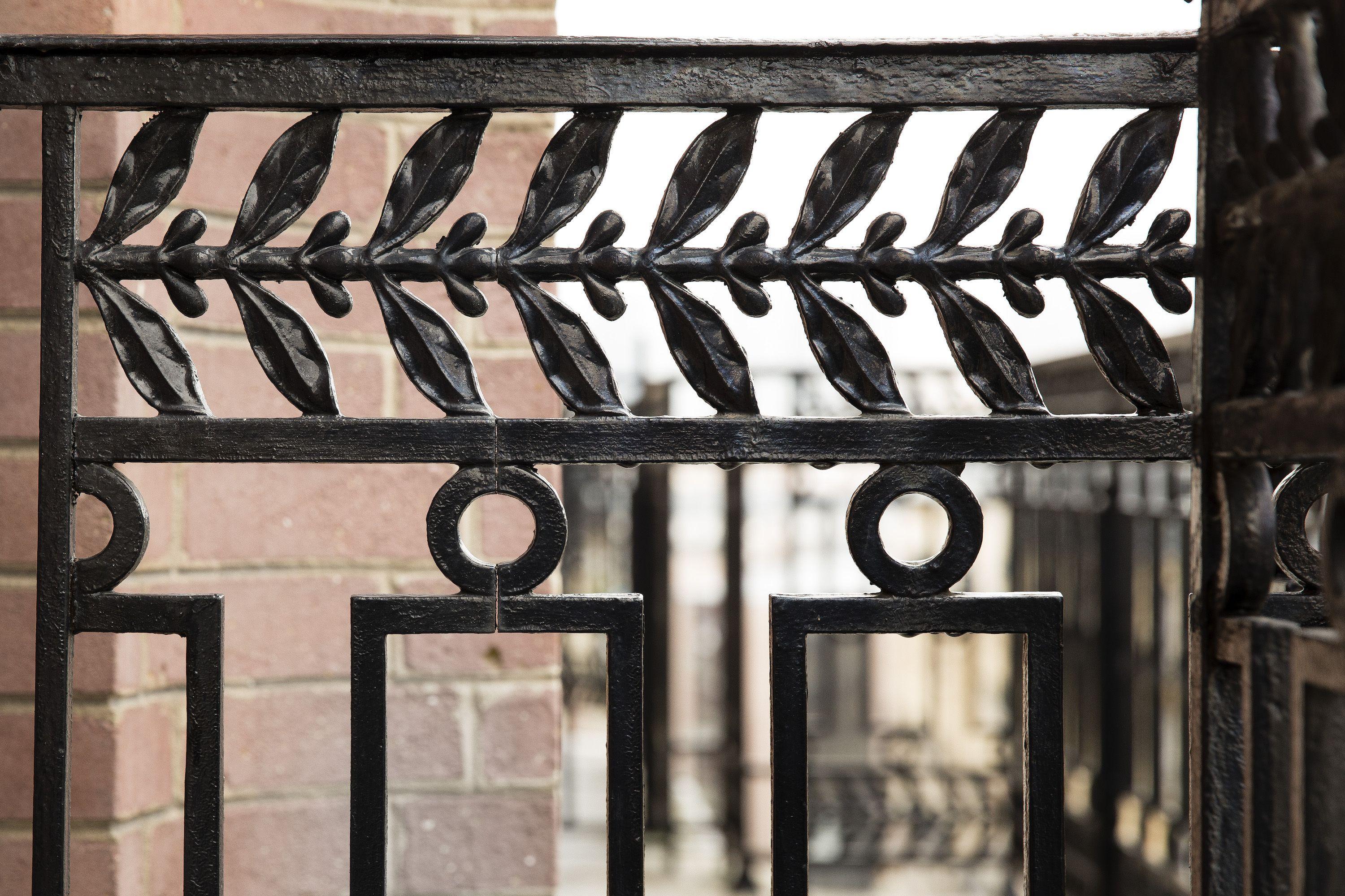 Ares Eiffel 4* Paris